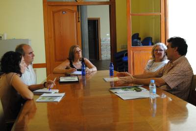 Vila-real i l’Associació Valenciana d’Educació Ambiental obrin vies de col•laboració per impulsar activitats al centre del Termet