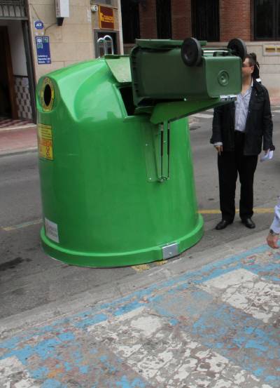 40 bares y restaurantes se adhieren al nuevo sistema de reciclaje de vidrio de Onda