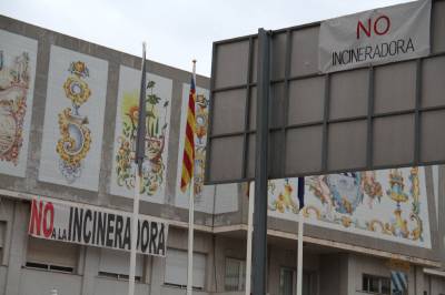 Reyval aparca el proyecto de la incinerador y la Plataforma dice que es 'una estrategia de imagen y desmovilización ciudadana'
