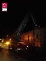 El fuego derrumba el tejado de una vivienda en Els Ibarsos