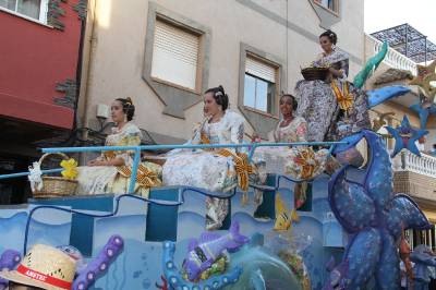 El pasacalle fin de fiestas cierra los actos de Sant Vicent