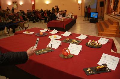El Multifuncional acoge el concurso de repostería de la clemenules