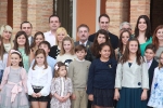 La foto de familia de las Reinas y las Falleras Mayores anuncia el inicio del nuevo ejercicio fallero