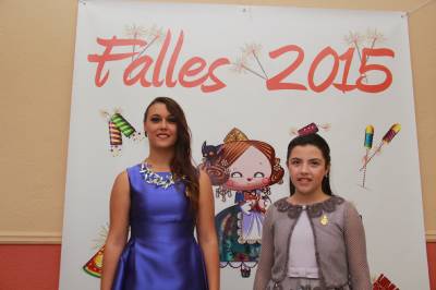 La Llar Fallera acoge la despedida más familiar de las Reinas Falleras 2015