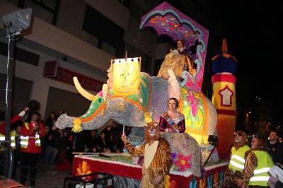 La Mota consigue el Primer premio de las carrozas de la Cavalcada del Ninot