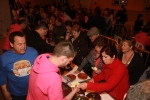 Más de 600 personas cenan Tombet de bou