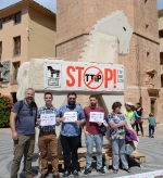 Els integrants d'EU Borriana-ERPV-Acord Ciutadà assisteixen a la concentració contra el TTIP a Castelló