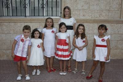 Cardenal Tarancón proclama a Melany Giménez y sus cortes de honor