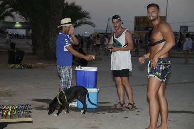 Los chiringuitos piden ayuda a la Guardia Civil para controlar la venta ilegal de comida y bebida