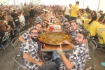 Más de 2.500 personas comparten las paellas de la XXI Trobada de Quintes de Almenara