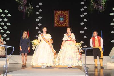 La Vall d'Uixó exalta a Iris Talamantes i Ainhoa Martínez com a Falleres Majors 2017