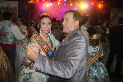 Emotiu acomiadament de les Regines Falleres 2016