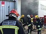 Incendio en una nave industrial de Les Coves