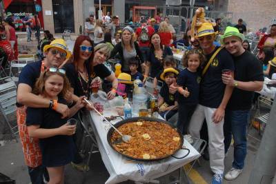2.200 persones participen el 74 concurs de paelles