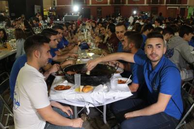 Vila-real celebra el tradicional Macrosopar de Penyes