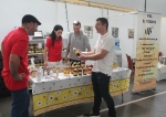 Almenara celebra la primera Feria de la Apicultura