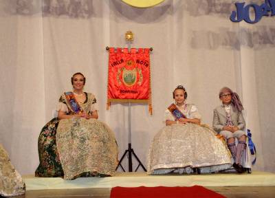La Mota exalta a Silvia Peirats y Nerea Palero como sus Falleras Mayores 2017