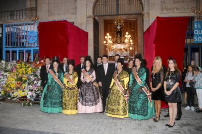 Els nulers veneren a la seua patrona, la Mare de Déu de la Soledat