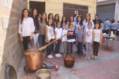 Burriana celebra con feria y calderas el Ecce Homo