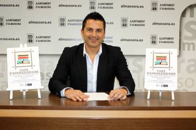 Almassora impartirà classes d'aparadorisme als comerciants locals