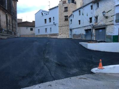 L'Ajuntament de Les Coves de Vinromà asfalta el Carrer Desemparats