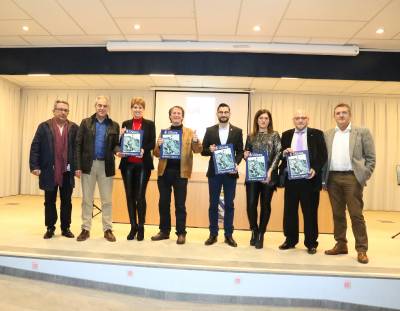 LLENO TOTAL EN LA PRESENTACION DEL LIBRO