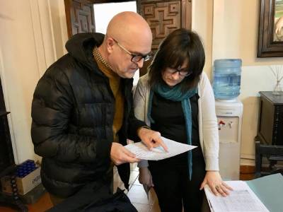 Garcia Edo ha analitzat els documents històrics de l’arxiu municipal de Cabanes