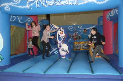 El ayuntamiento de Alcora brinda parques infantiles en el polifuncional hasta el 4 de enero
