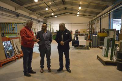 Benlloch aboga por la reindustrialización de Vila-real e inicia una ronda de visitas a empresas innovadoras de la ciudad