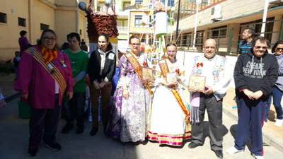 El Centro Ocupacional de Segorbe celebra la cremà de su falla