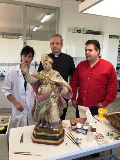 El servei de restauració de la Diputació retorna l’esplendor a la talla de San Agustín