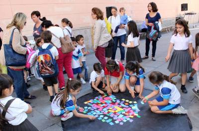 El CMA Martí de Viciana torna a traure tot el seu art al carrer amb la primera jornada de el “Viatge de l'Art”