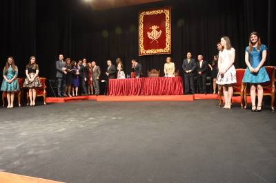 Vila-real rendeix homenatge a les parelles que celebren les noces d'or