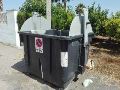 El PP propone al edil de Vía Pública que revise los contenedores de basura para evitar que Burriana siga suspendiendo en limpieza