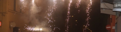 La hoguera y el correfoc iluminan la Nit de Sant Joan en Les Alqueries