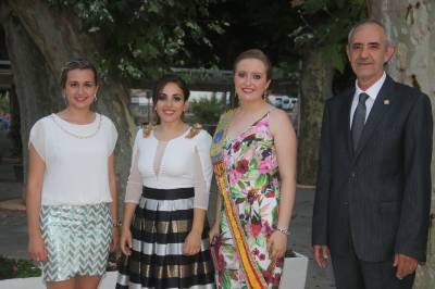 Las Fiestas Patronales de la Sagrada Familia presentan a las festeras de 2017