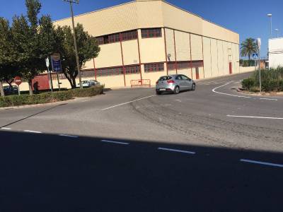 El Ayuntamiento de Betxi cambia la circulación de la Avenida Reina de los Apóstoles para ampliar la zona verde