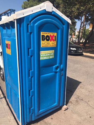 El ayuntamiento instala un wáter portátil durante el período de fiestas