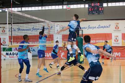 Fichaje del central Fernando Fernández para el UBE L'Illa-Grau