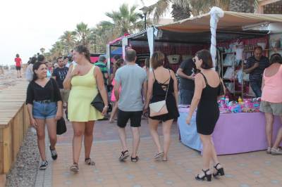 Más de 1.100 personas visitan la Oficina de Turismo de la Playa Casablanca de la Playa de Almenara