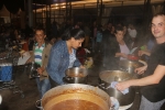 Més de 2.000 persones participen del sopar de tombet de bou