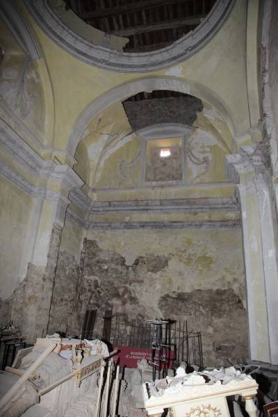 Millores en l'església i el campanar d’Ares