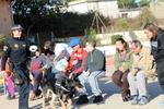 La Unitat Canina de la Policia Local de Castelló visita centres socials i educatius