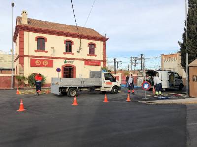 L'estació d'Almassora estrena pàrquing i voreres accessibles