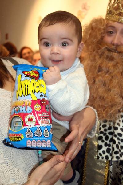 Los Reyes Magos se anticipan a esta mágica noche y reparten regalos a los usuarios de AFA en Nules, el Grao y Betxí
