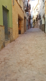 El Ayuntamiento y FACSA renuevan el adoquinado y la red de tuberías en la calle María de Aragón