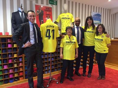Marcos Senna, visita la tienda Jajoan en Madrid