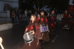 La Vall celebra la desfilada del 9 d'octubre, a pesar de la plutja