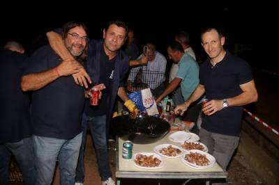 Popular,festiva i multitudinària torrà de carn