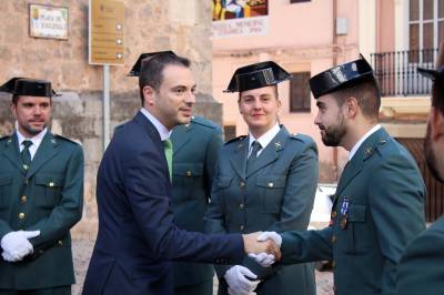 El alcalde asiste a la fiesta de la Guardia Civil de Onda